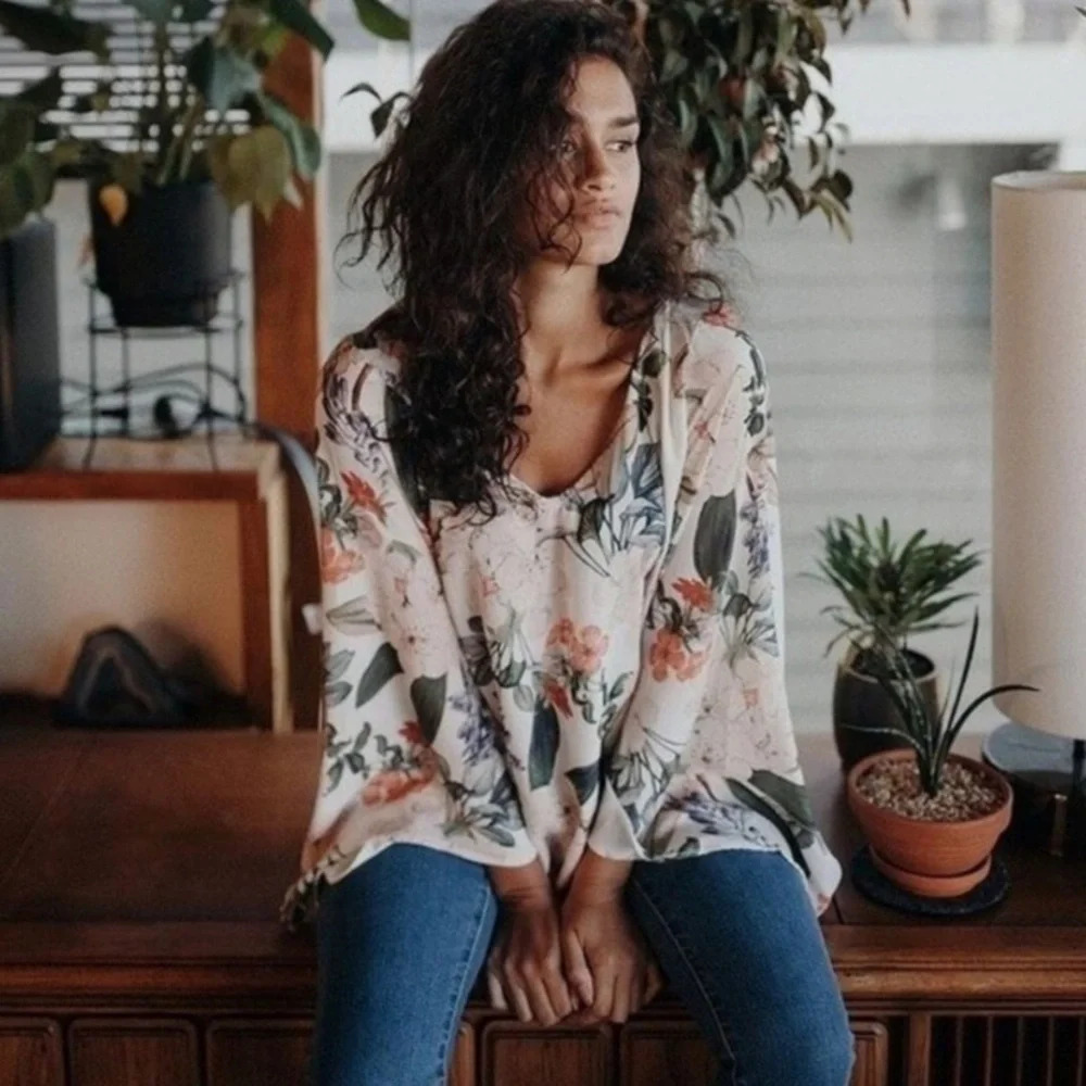 Show Me Your MuMu Hippy Dippy Floral Bell Sleeve Boho Tunic Top